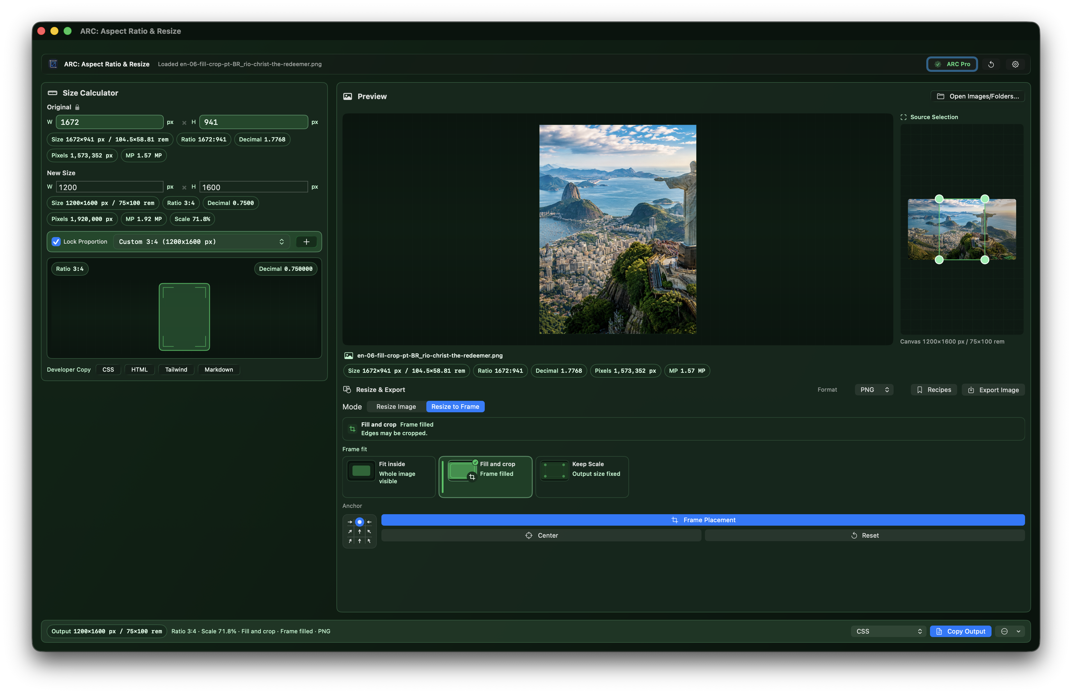 Raw version 2.4 app screenshot showing Resize to Frame with Fill & Crop selected and source-selection handles visible.